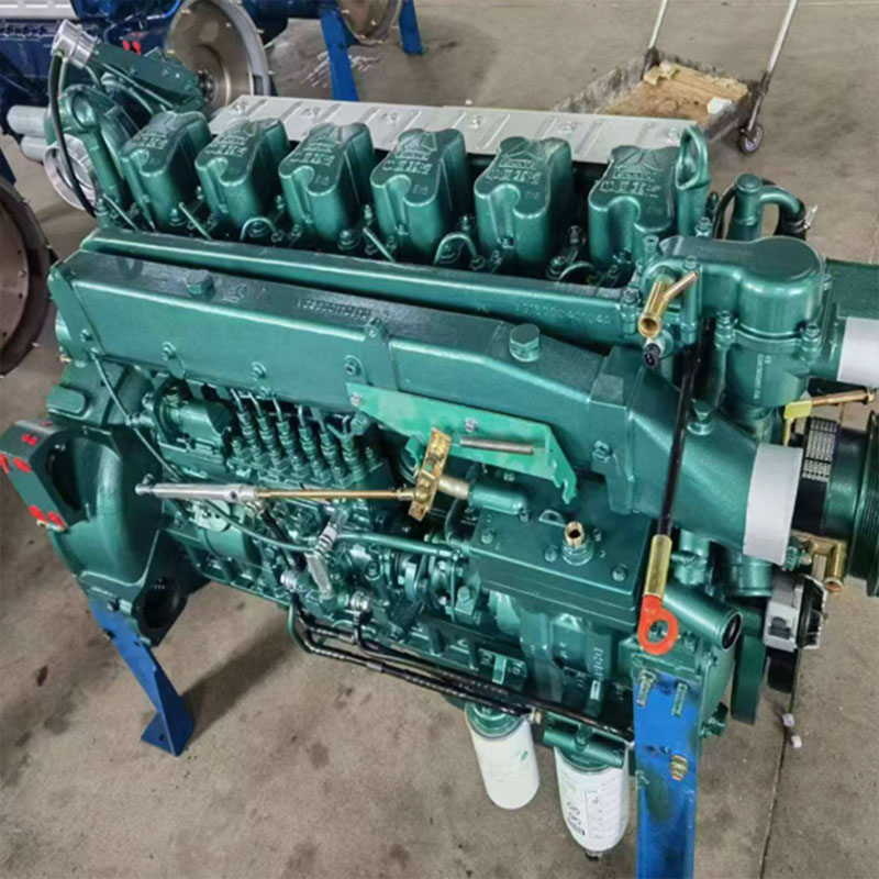 Occasiounsautoen WD61547 Sechs-Zylinder Diesel Engine
